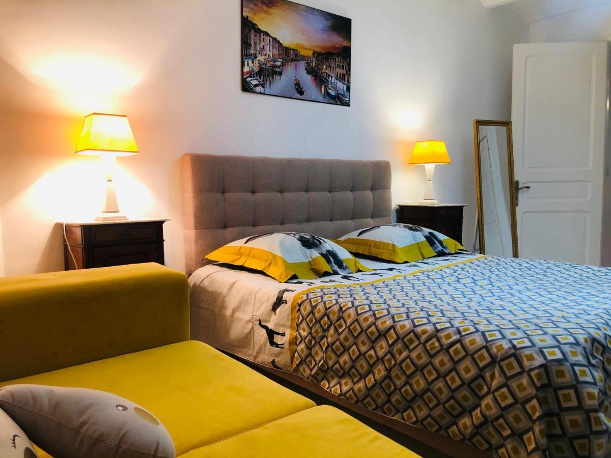 Cosy Appart En Plein Coeur De Ла-Марса Экстерьер фото